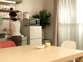 Japanese Mature Lesbian Battle