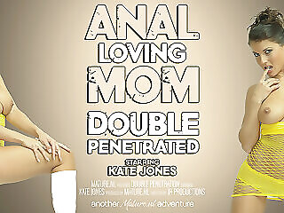 Anal Loving Mom Kate Jones Gets Double Penetrated In Rough Threesome