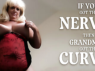 British, Curvy Grandma Nicola Hotwife Loves To Masturbate At Home In Bed When She's Alone