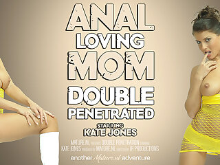 Anal loving mom Kate Jones gets double penetrated in rough threesome
